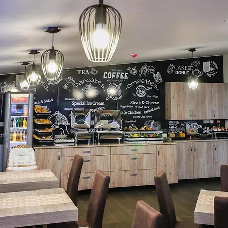 Madison Village Отель типа 