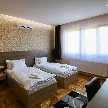 Madison Village Кишварда