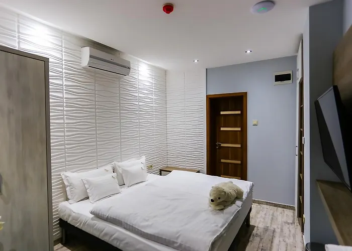 Bed & Breakfast Madison Village 4*