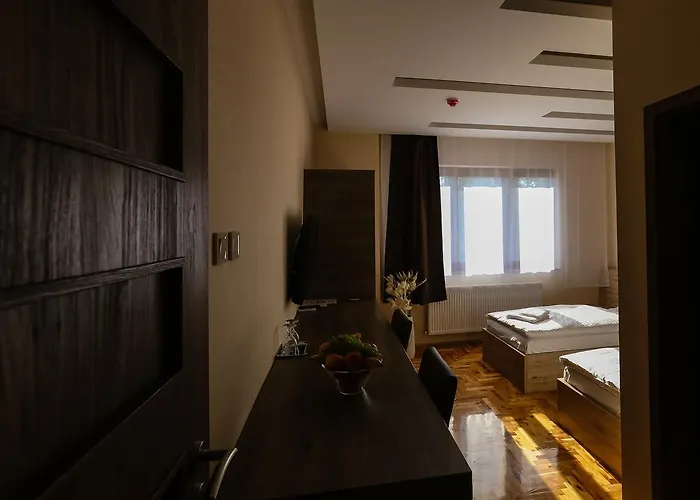 Madison Village Кишварда