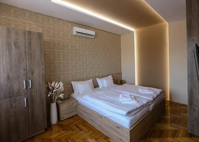 Madison Village Bed & Breakfast