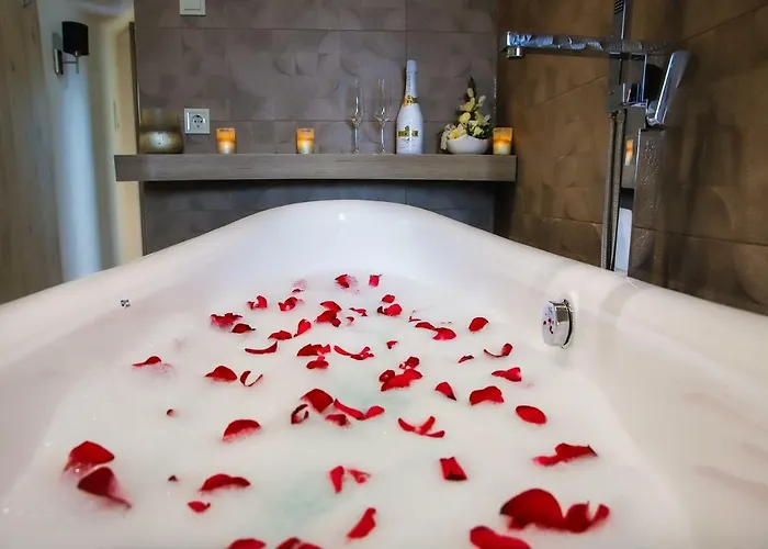 Madison Village فندق مبيت وإفطار كيسفاردا
